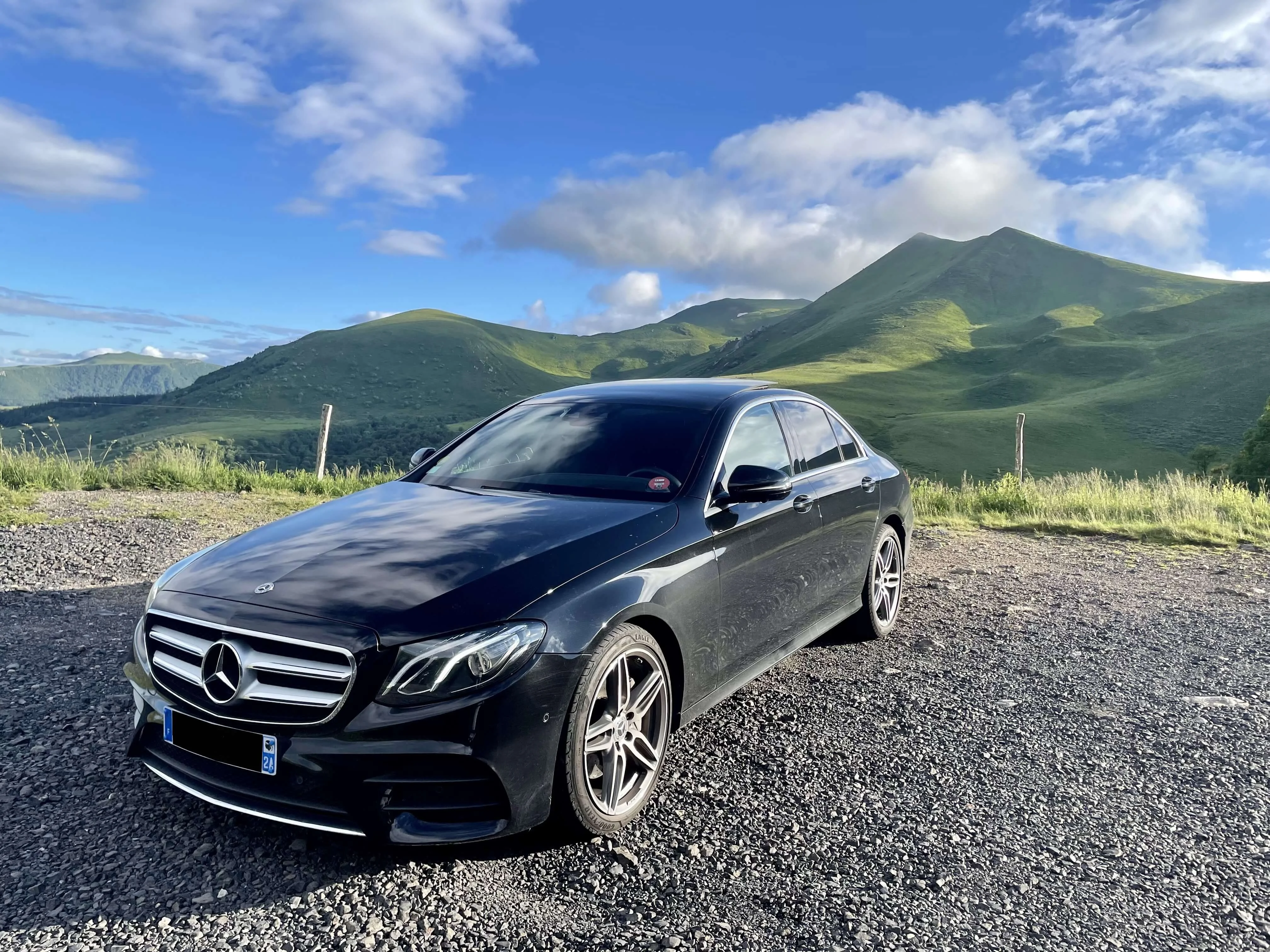 Mercedes classe e chaine des puys