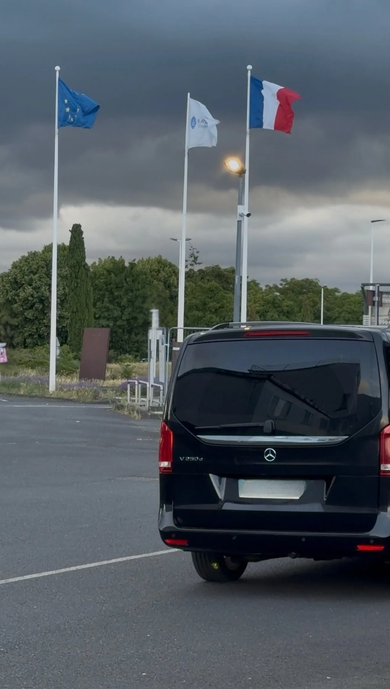 Mercedes classe v aeroport affaires 1